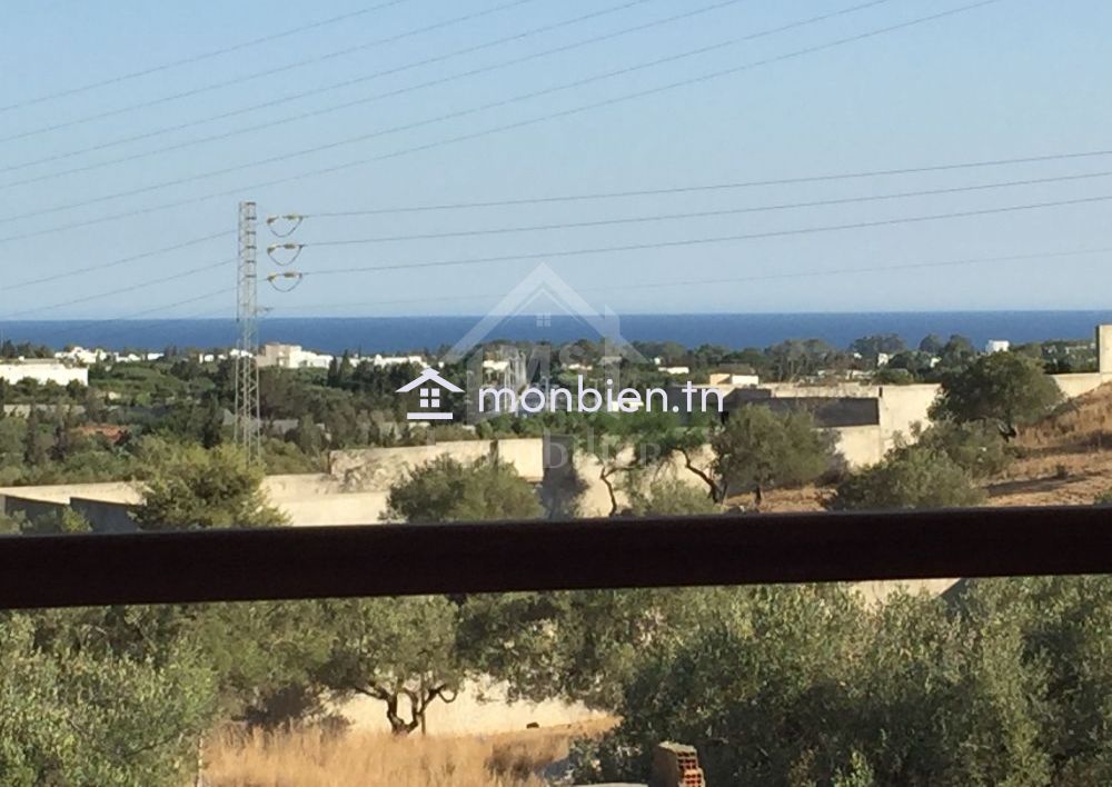 Villa S+4 avec piscine à Hammamet à vendre 51355351