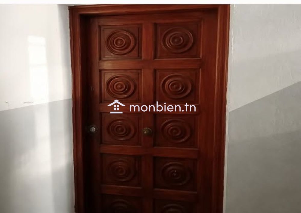 À Louer – Appartement S+3 à Cité El Khadhra