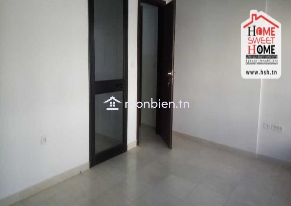 Bureau Eric à Louer à Hedi Nouira Ariana