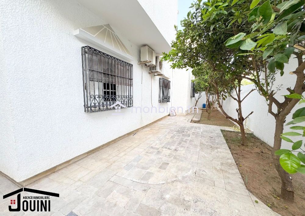 Grande Villa Près De Fatouma Bourguiba Au Bardo