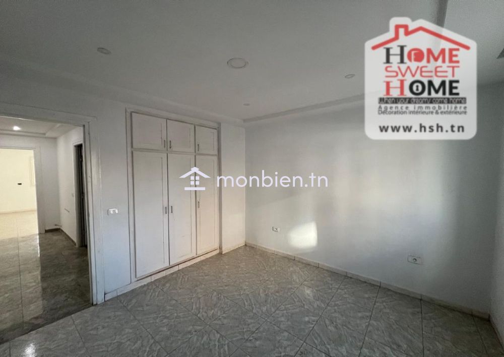 Bureau Samuele à Louer à L'Aouina