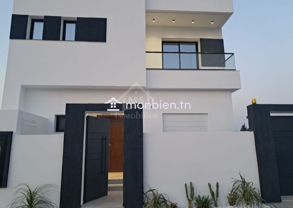 Villa toute neuve S+3 avec piscine à Hammamet Sud à vendre 51355351