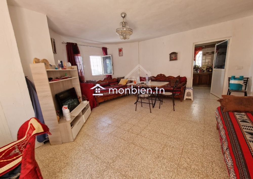 Maison S+2 à vendre à 180 MD à Hammamet Sud 51355351