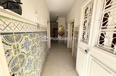 Immeuble D’angle à Mornaguia Centre ville