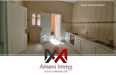 A vendre villa très propre sur 02 étages à El Mourouj 4.