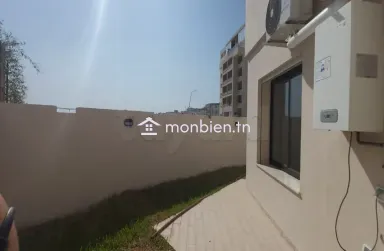 Très bel appartement S+2 avec jardin à Ennasr 2