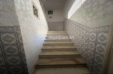 Appartement à bien vivre, propre, belle situation et habitable de suite