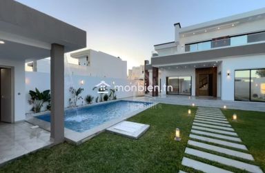 Villa S+4 toute neuve avec piscine à vendre à Hammamet Sud