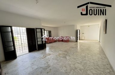 Villa 1000 m2 A Ariana Borj Louzir
