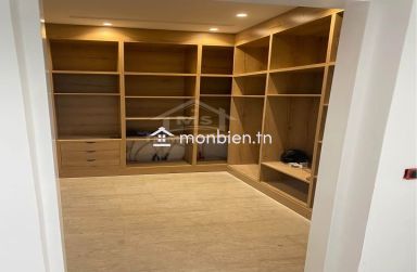 Charmante villa s+3 avec piscine à Hammamet à vendre 51355351