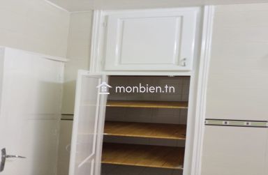 a vendre situé entre Omrane Supérieur Et Manar 1.