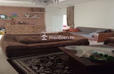 Une villa S+3 avec garage et jardin à vendre à Birbouregba 51355351