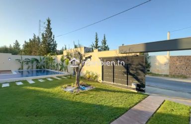 Villa toute neuve avec piscine et jardin à vendre 51355351