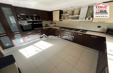 Villa Eliana à Vendre à EL Manzah 8