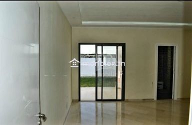 Villa avec piscine et jardin à Hammamet Sud à vendre 51355351