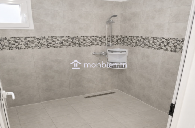 *À Louer – Appartement S+3 Rénové à Cité Hadika 1, Ettahrir**