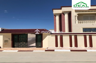 Villa de 400 m² à M'saken