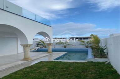 Charmante villa s+3 avec piscine à Hammamet à vendre 51355351