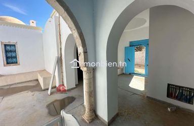 HOUCH TYPIQUE DJERBIEN À VENDRE HOUMT SOUK