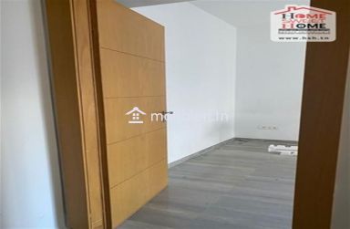 Bureau Haval à Louer aux Berges du Lac 2