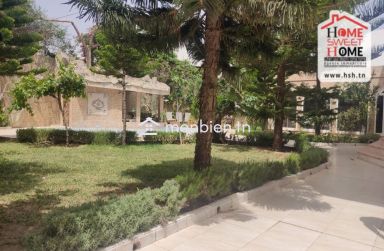 Villa Azordi à Louer à Gammarth