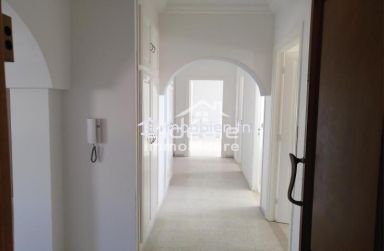 Installez votre bureau dans un emplacement idéal à Hammamet