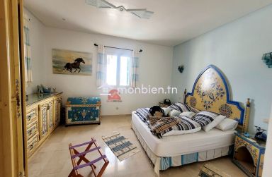 BELLE VILLA AVEC PISCINE PRIVÉE EN ZONE TOURISTIQUE