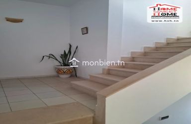 Etage de Villa S3 Phirouza à Vendre au Kram