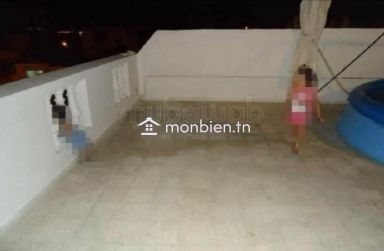 Mourouj1 -Maison : 4 appartements/4 garages/2 studios/3 emplacements voitures/3 entrées