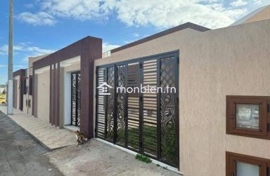 une villa s+3 prés de la plage à el haouaria