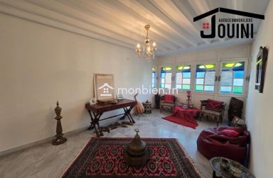 Villa d’Exception avec Jardin et Piscine