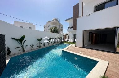 Belle villa toute neuve S+4 avec piscine à vendre 51355351