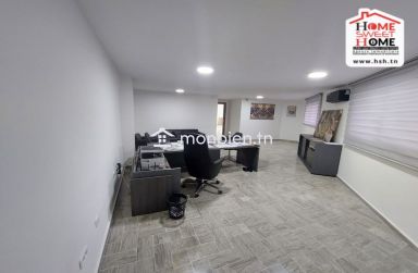 Local Zarhena à Louer à Charguia