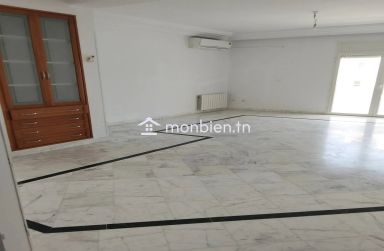 *À Louer – Étage de Villa S+4 Indépendant à Jardin d’El Menzah*