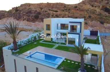 Villa S+4 toute neuve avec piscine à vendre à Hammamet Sud 51355351