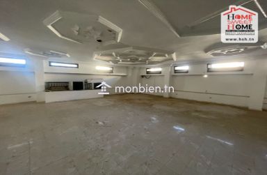 Local Zimbra à Louer à Tunis