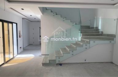 Charmante villa s+3 avec piscine à Hammamet à vendre 51355351