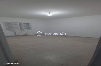 Appartement S+3 à Manar 1
