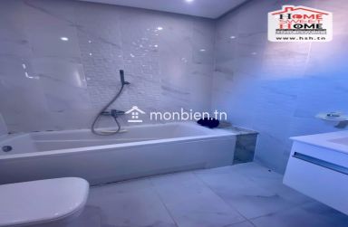 Etage de Villa S2 Bravissi à Louer à La Marsa