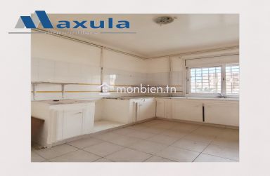 À LOUER APPARTEMENT S+3 AVEC GRANDE TERRASSE À RADES CITÉ OLYMPIQUE