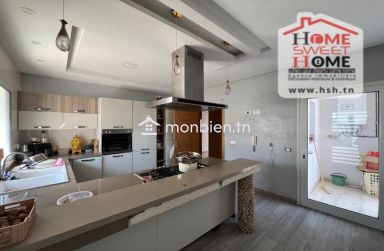 Villa Rosay à Vendre à Ain Zaghouan Nord