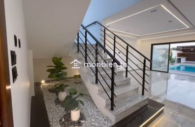 Villa S+4 toute neuve avec piscine à vendre à Hammamet Sud 51355351