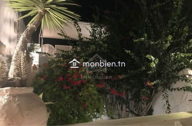 Maison arabesque S+2 meublée à vendre à Hammamet centre ville 51355351