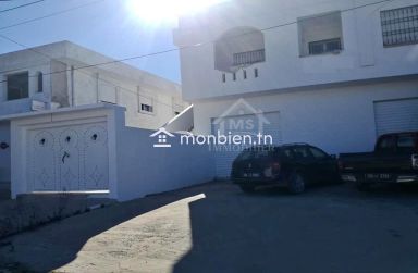 Maison S+3 avec local commercial à vendre à Hammamet Sud 51355351
