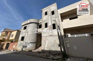 Immeuble Liona à Vendre à Jardin EL Manzah 2