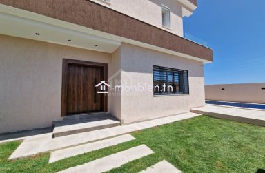 Un duplex S+5 avec piscine à Hammamet Sud à vendre 51355351