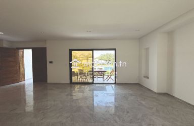 une somptueuse villa neuve au style résolument moderne à Besbasia