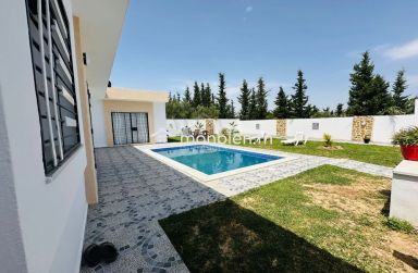 Charmante villa avec piscine à vendre à Hammamet Sud51355351