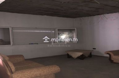 Maison S+2 avec 3 garages à vendre à Korba 51355351