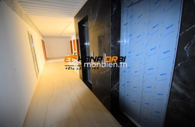 s+2 à vendre avec piscine directement promoteur à Mahdia